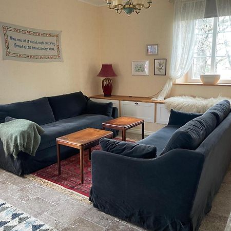 Snaellfaell Country Living - Akerbo Gard Charmigt Renoverad Flygel Kristinehamn Εξωτερικό φωτογραφία