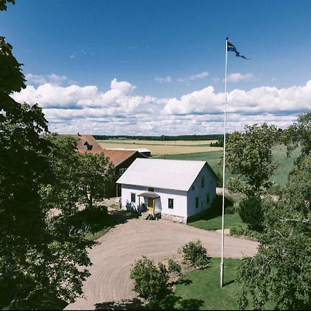 Snaellfaell Country Living - Akerbo Gard Charmigt Renoverad Flygel Kristinehamn Εξωτερικό φωτογραφία