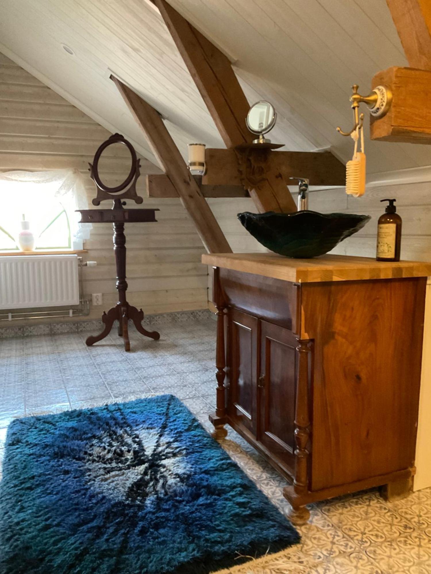 Snaellfaell Country Living - Akerbo Gard Charmigt Renoverad Flygel Kristinehamn Εξωτερικό φωτογραφία