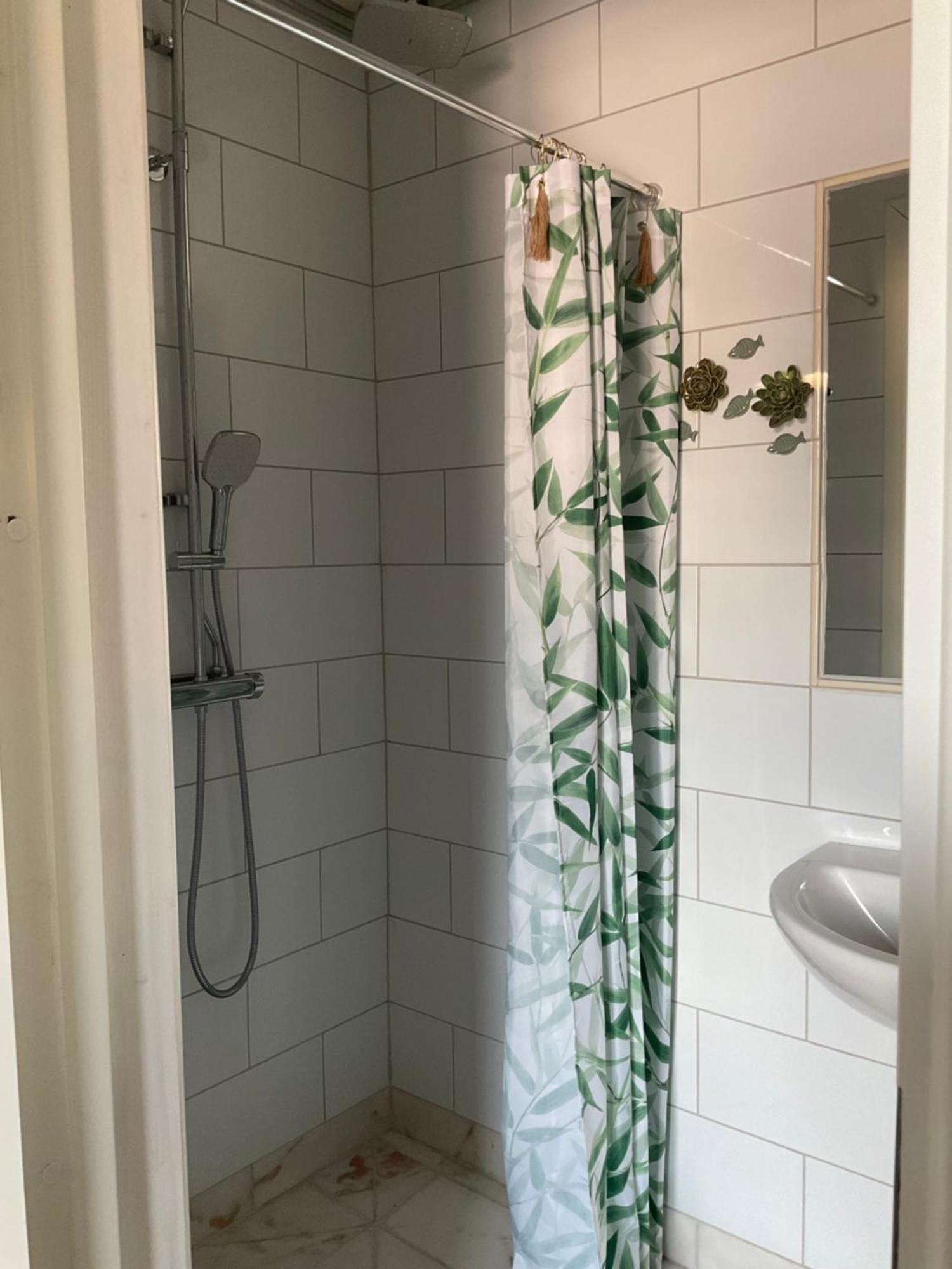 Snaellfaell Country Living - Akerbo Gard Charmigt Renoverad Flygel Kristinehamn Εξωτερικό φωτογραφία